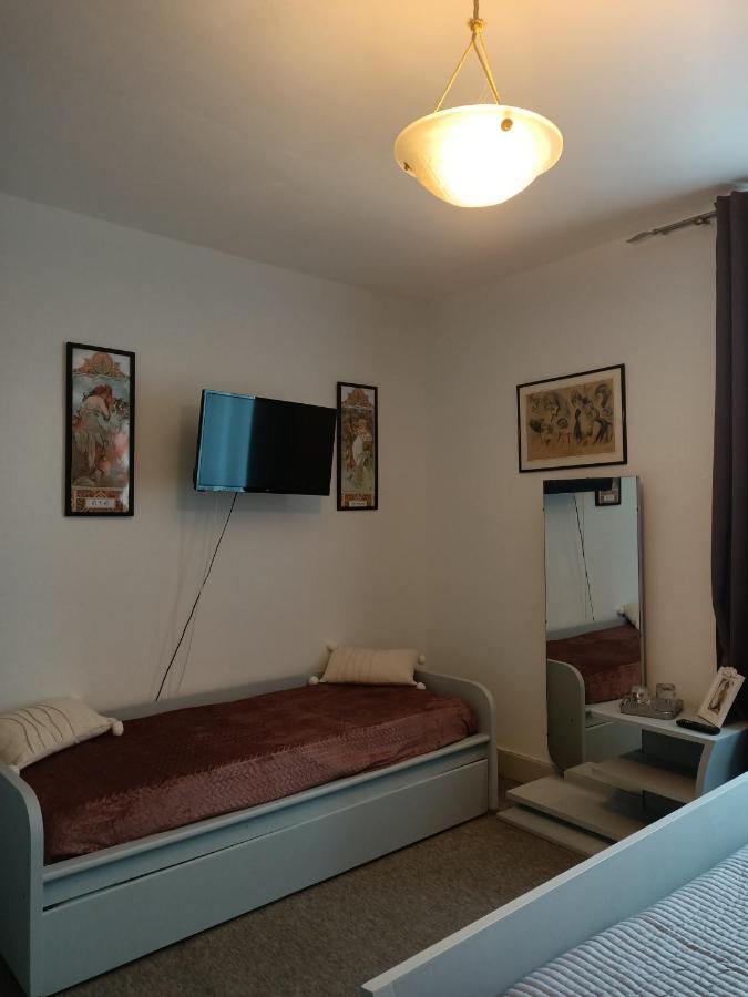 Bed and Breakfast La Morgiane Saint-Germain-les-Vergnes Exterior foto